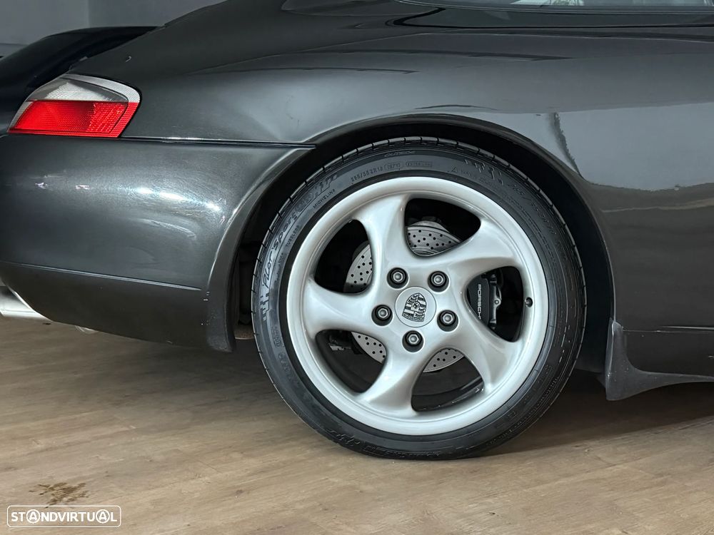Porsche 911 (996) - 34