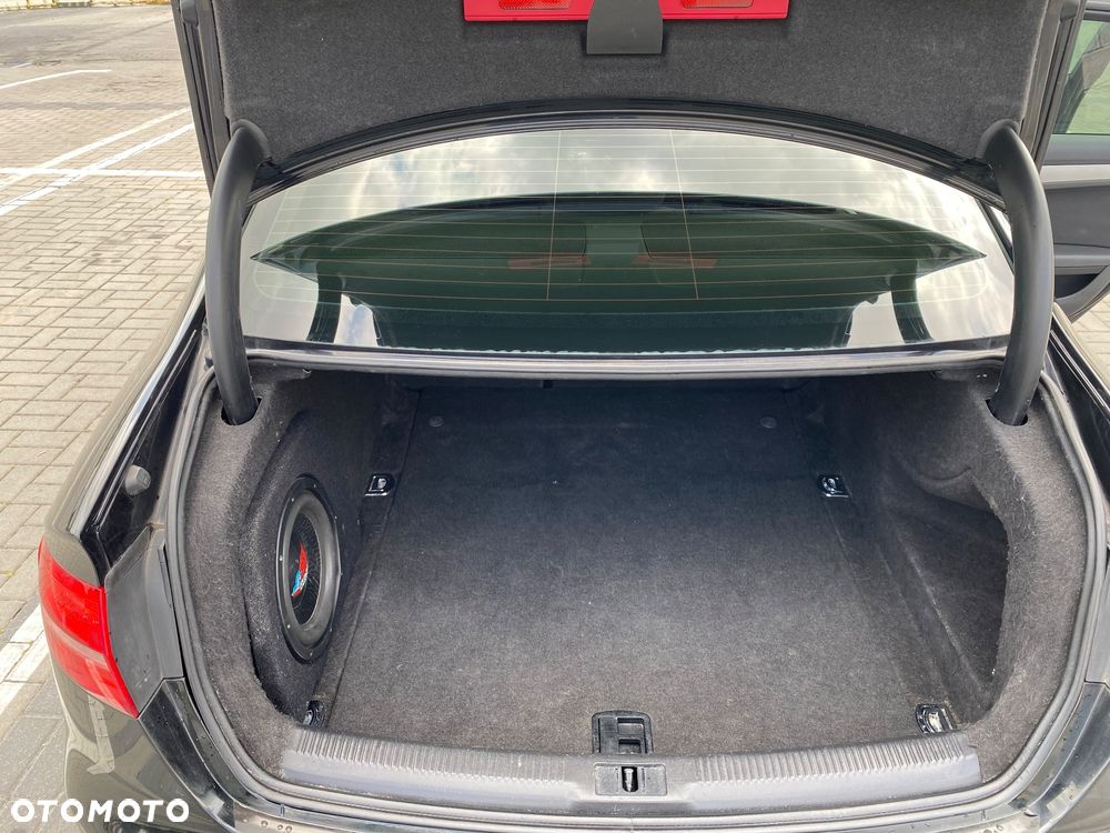 Audi A4 Limousine - 7