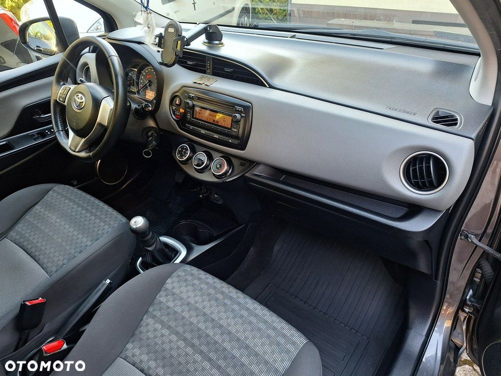 Toyota Yaris - 15