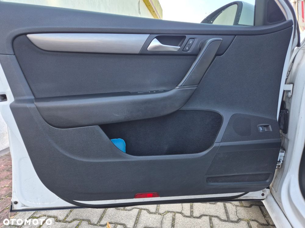 Volkswagen Passat Variant 2.0 TDI DSG BlueMotion Technology Highline - 12