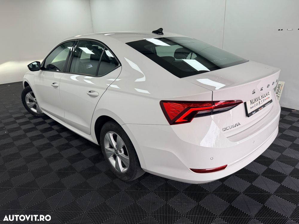 Skoda Octavia 2.0 TDI Ambition - 27
