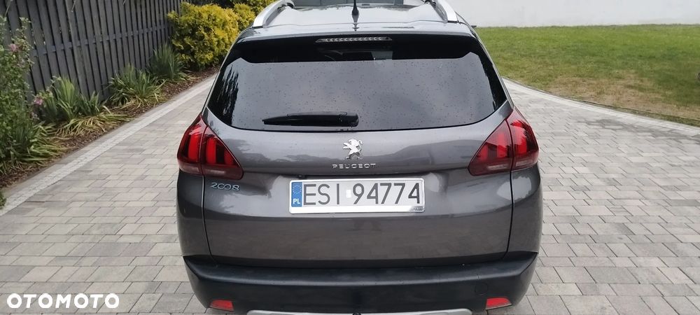 Peugeot 2008 - 12