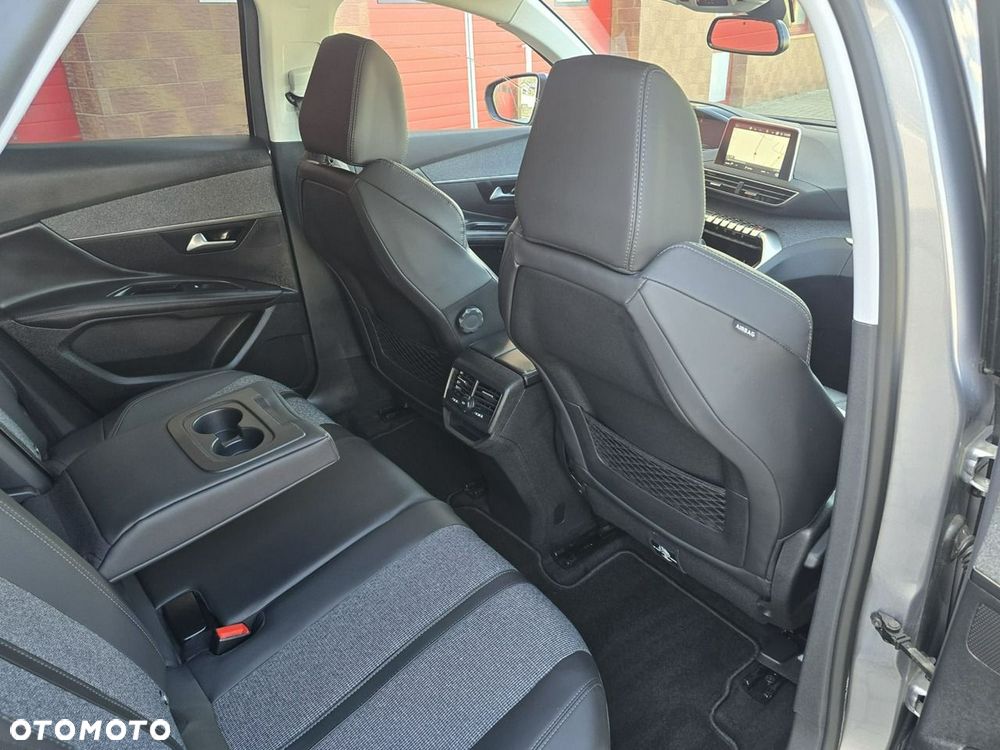 Peugeot 3008 - 16
