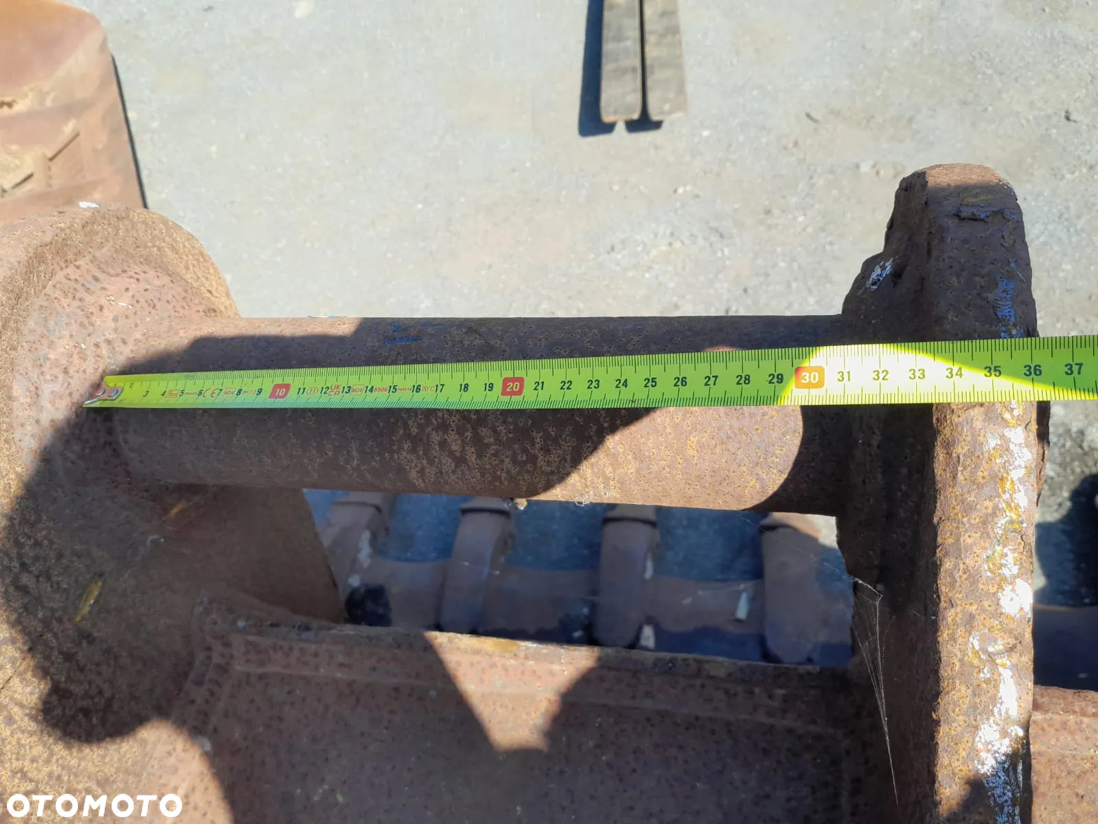 Łyżka do koparki o szerokości 150cm i średnicy sworznia fi80mm - 7