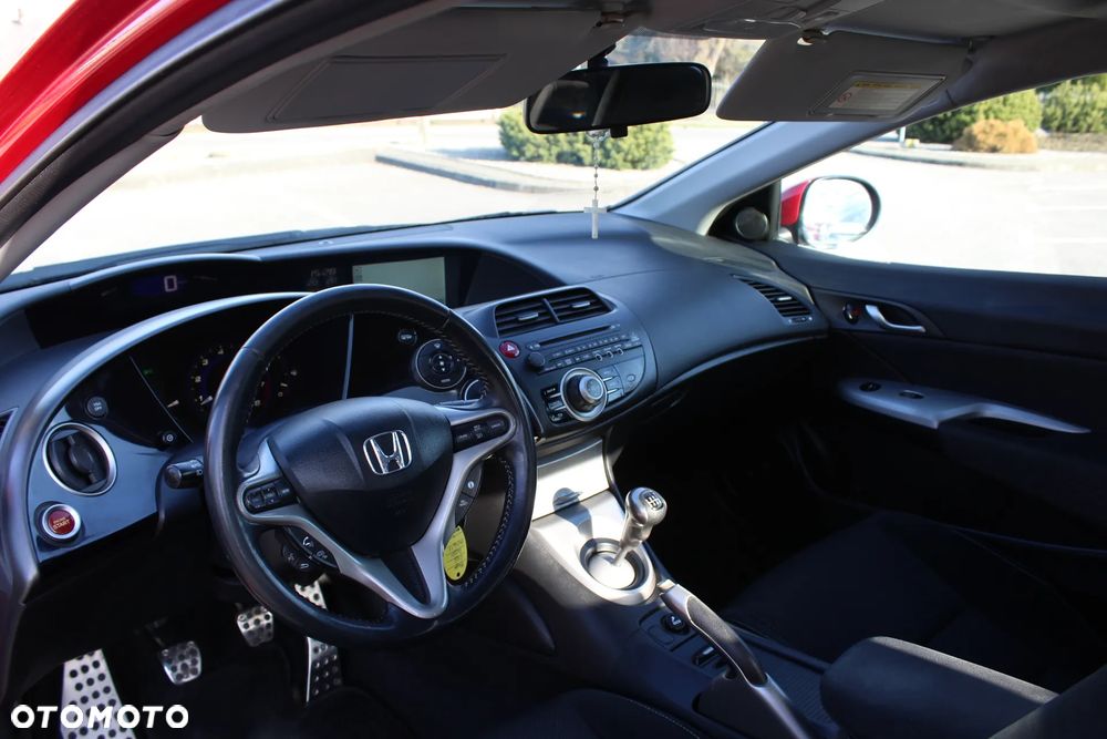 Honda Civic 1.8 TypeS + NAVI - 8