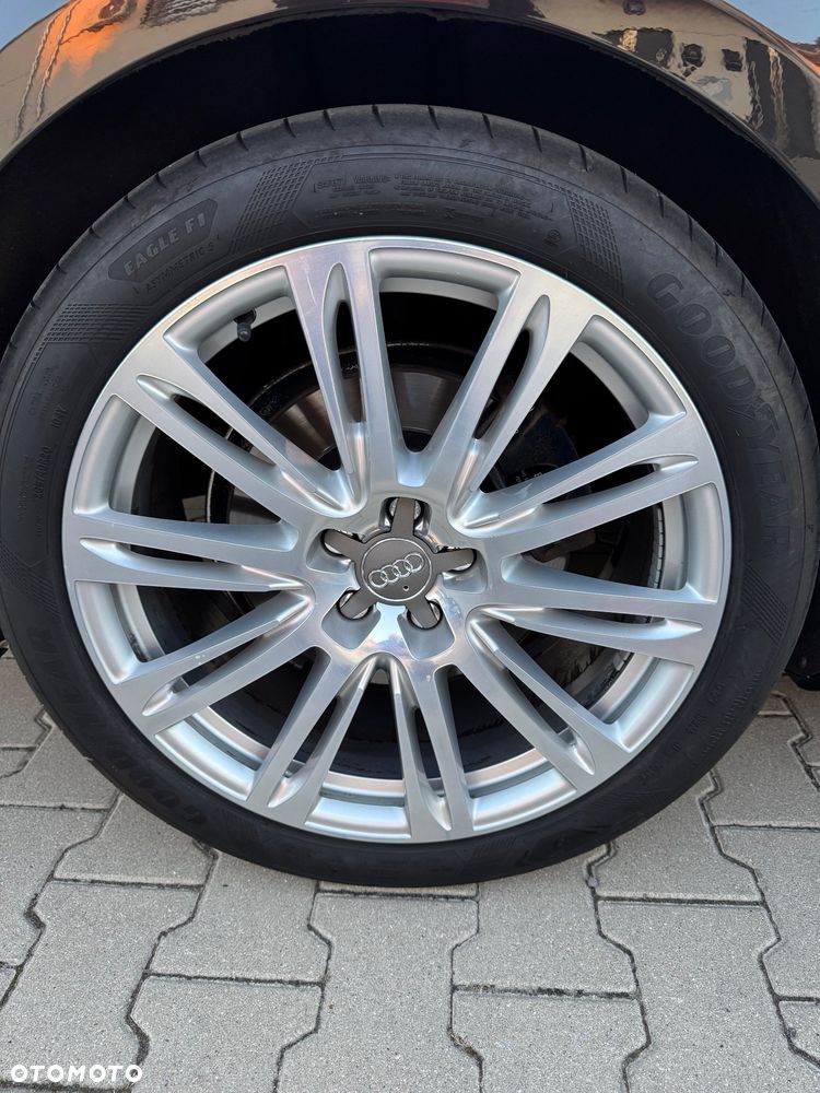 Audi A8 3.0 TDI clean diesel L Quattro - 32