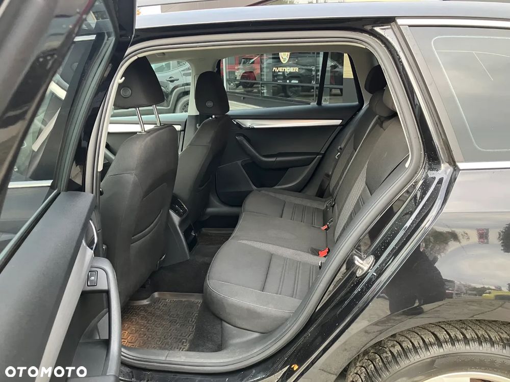 Skoda Octavia 1.5 TSI GPF ACT Ambition - 6