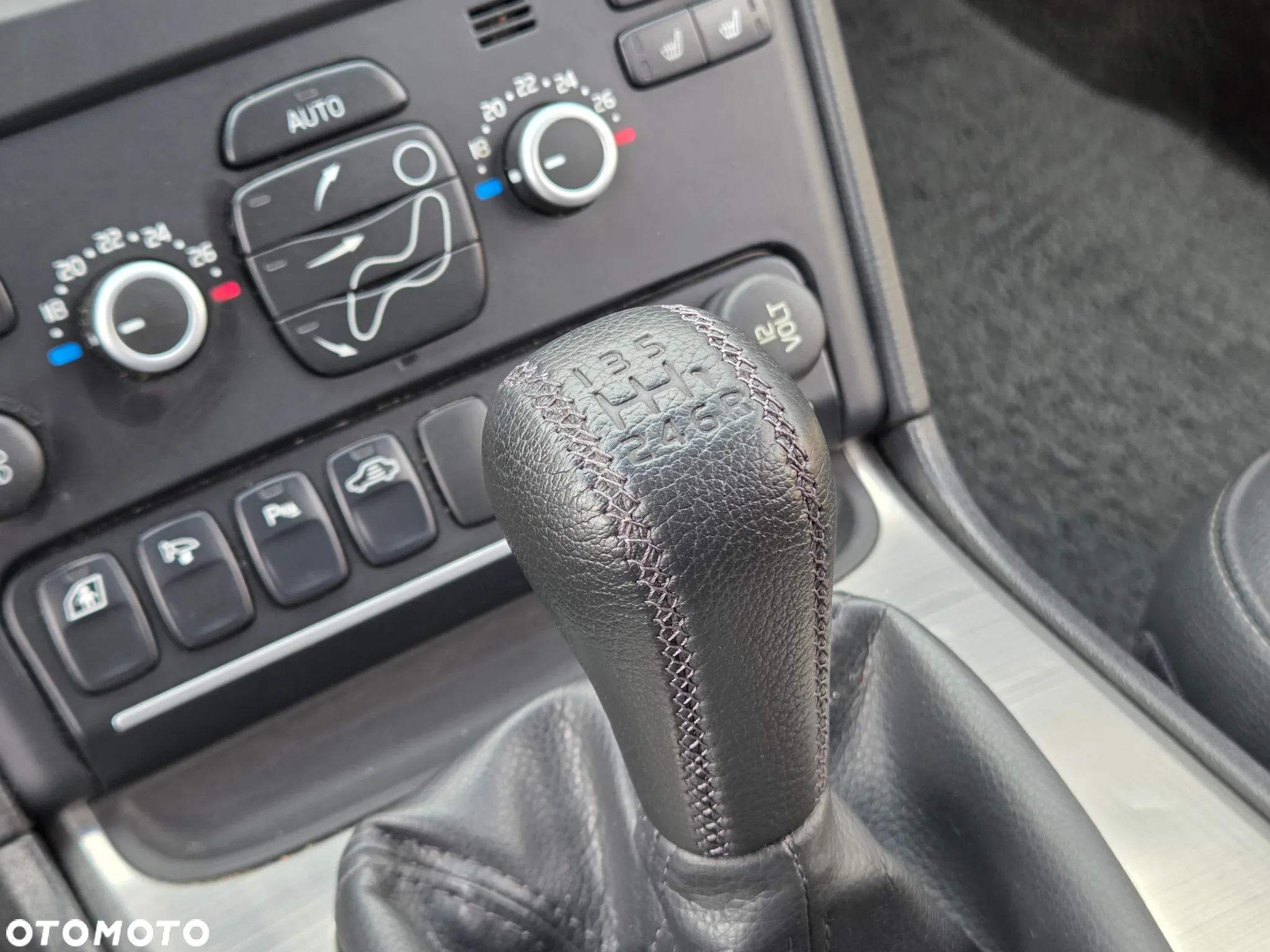Volvo XC 90 D5 Momentum - 36