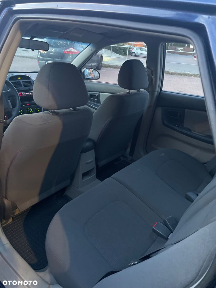Kia Cerato 1.6 LX - 13