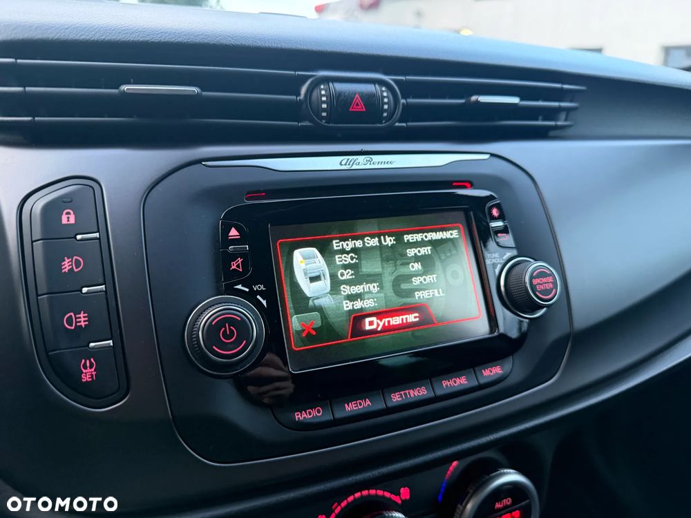 Alfa Romeo Giulietta 1.4 TB 16V Turismo - 32