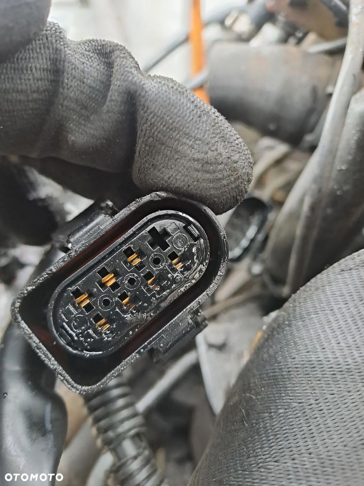 Volkswagen Passat B5 1.9 TDi 110KM silnik kompletny kod AFN AVG - 6