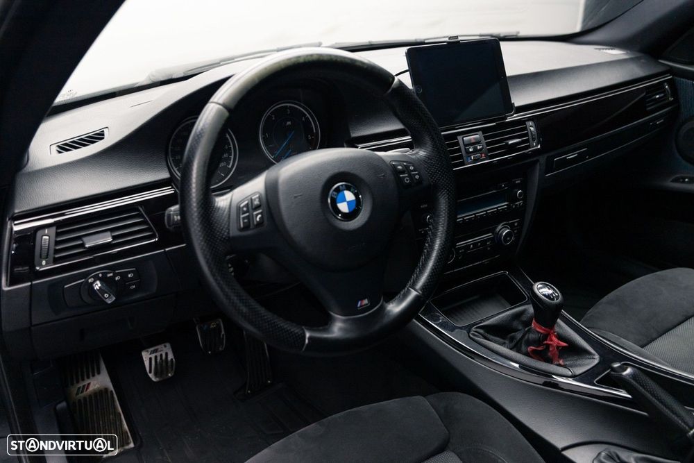 BMW 320 d Coupe Edição M - 22