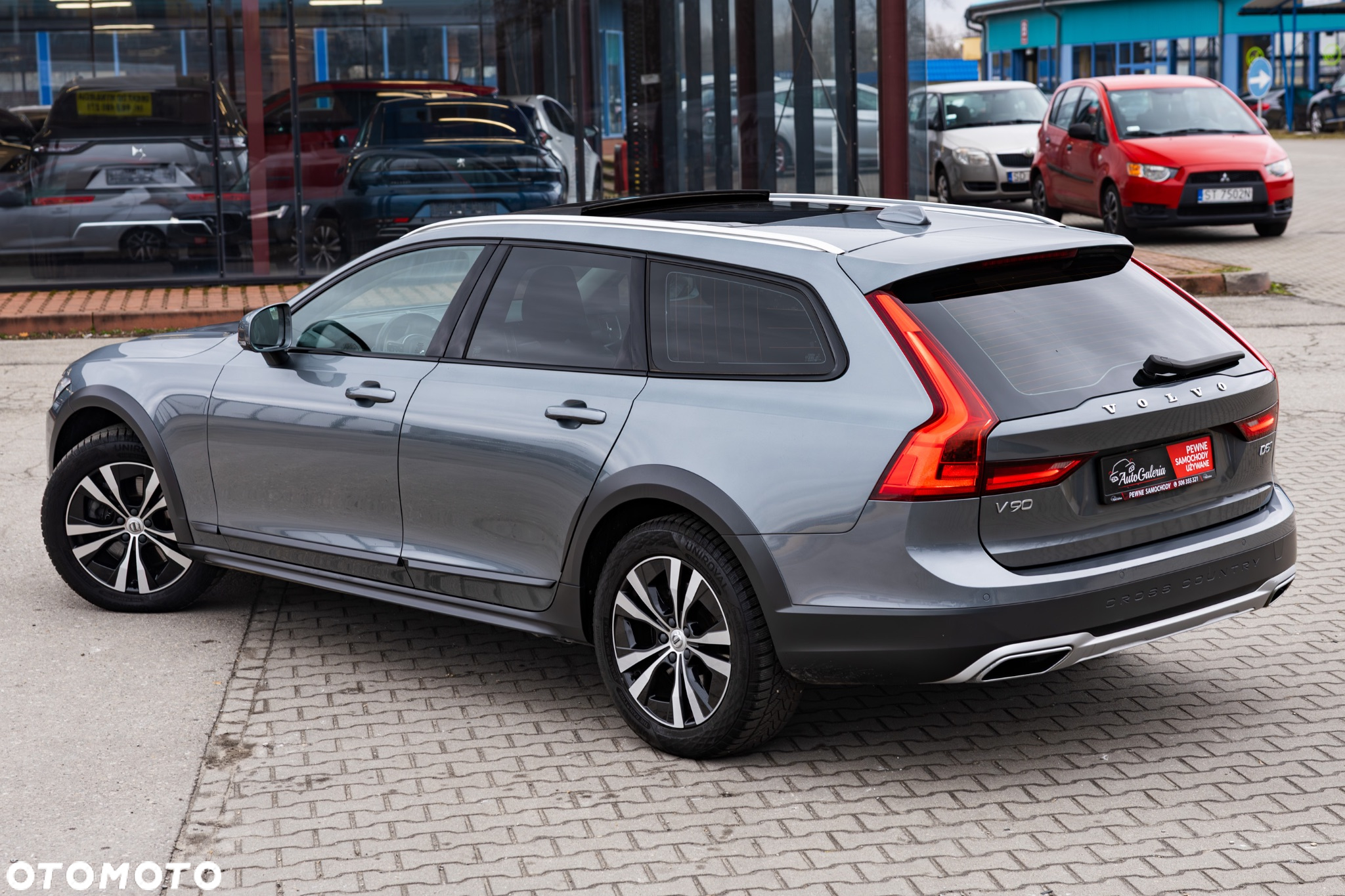 Volvo V90 Cross Country D5 AWD Geartronic - 13