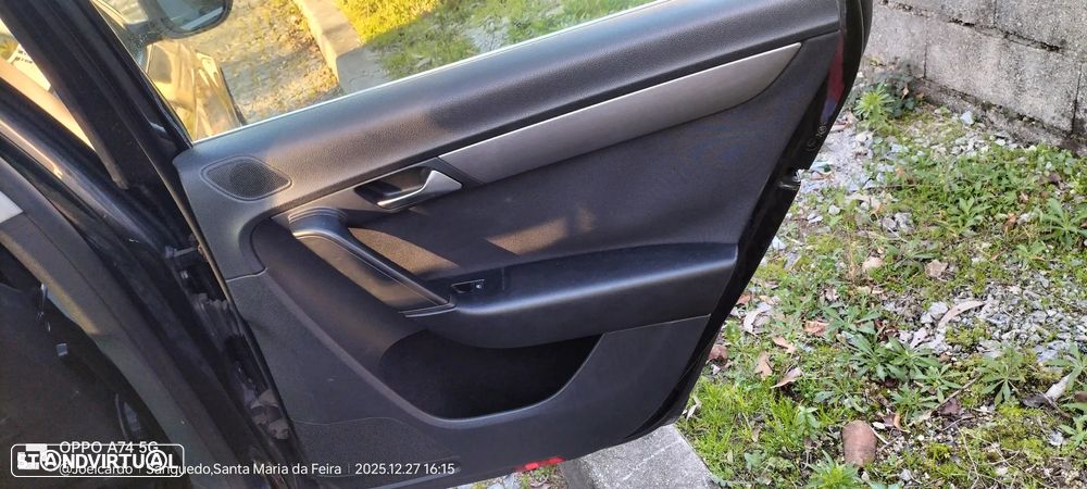 VW Passat 1.6 TDI BlueMotion - 8