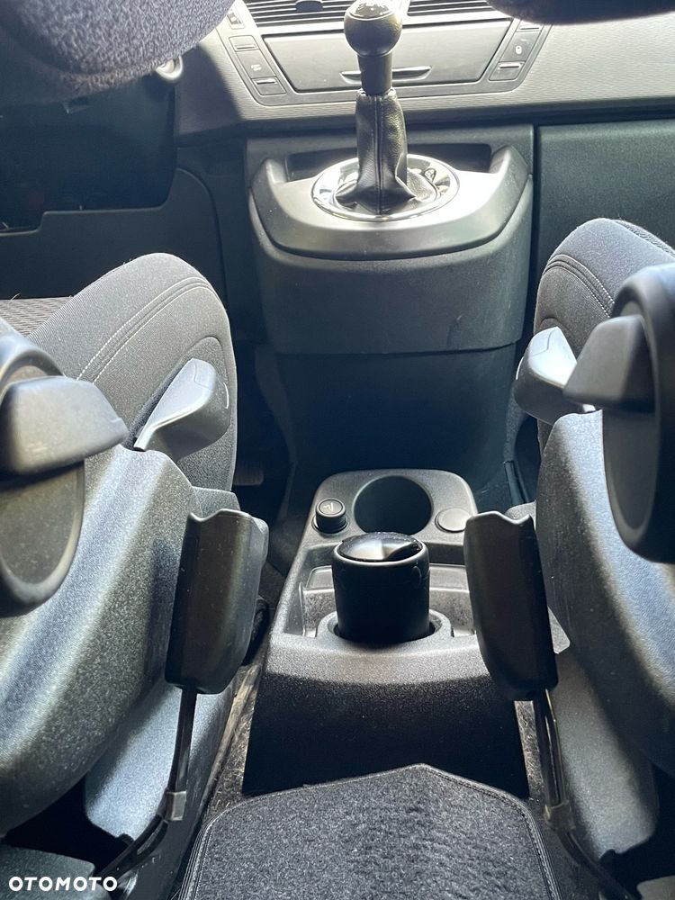 Citroën C4 Grand Picasso 1.6 HDi FAP Exclusive - 29