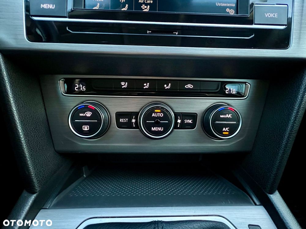 Volkswagen Passat 1.5 TSI EVO Essence - 18