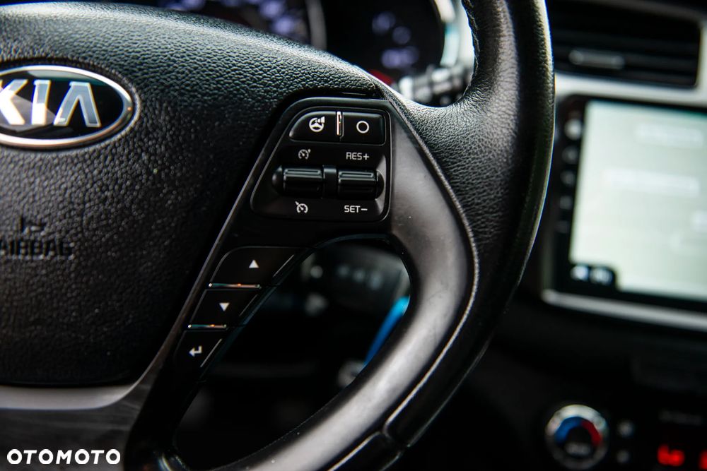Kia Ceed 1.6 GDI ISG Vision - 27