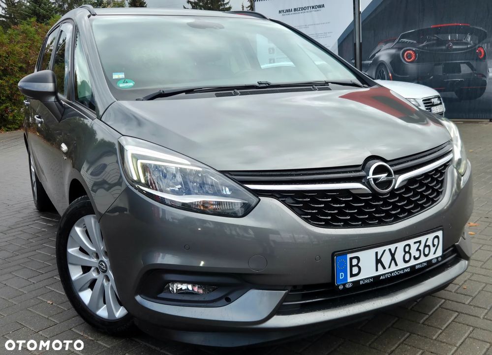 Opel Zafira 2016