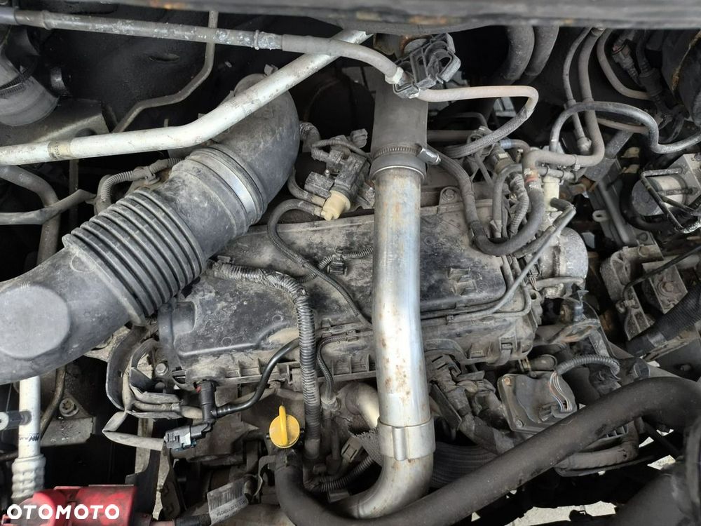 Nissan NV 400 - 22
