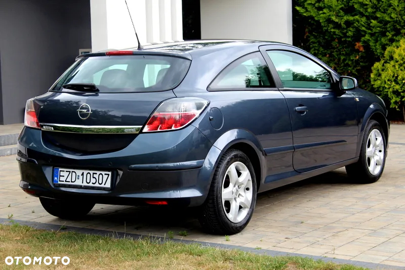 Opel Astra GTC 1.6 Edition 111 Jahre - 16