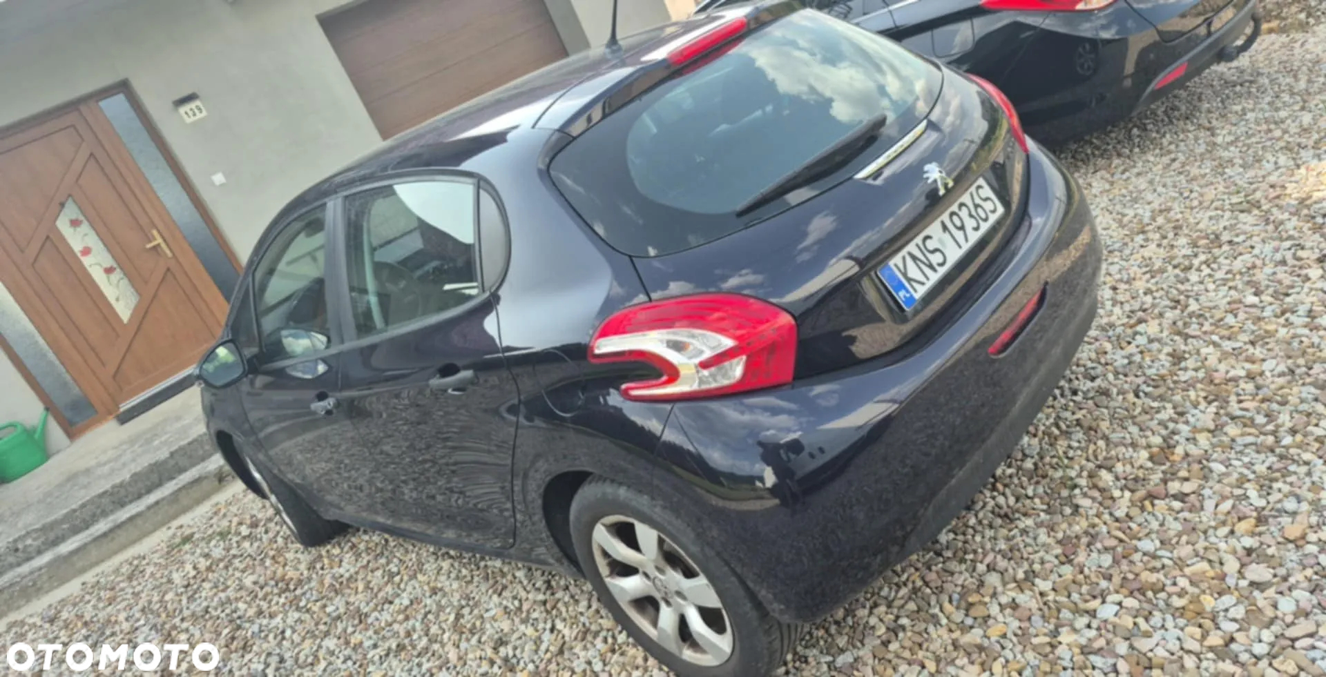 Peugeot 208 - 2