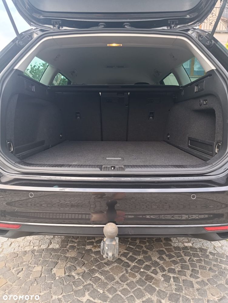 Volkswagen Passat 2.0 TDI SCR DSG Comfortline - 2