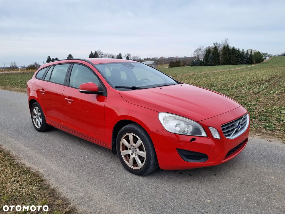 Volvo V60 D3 Kinetic - 1