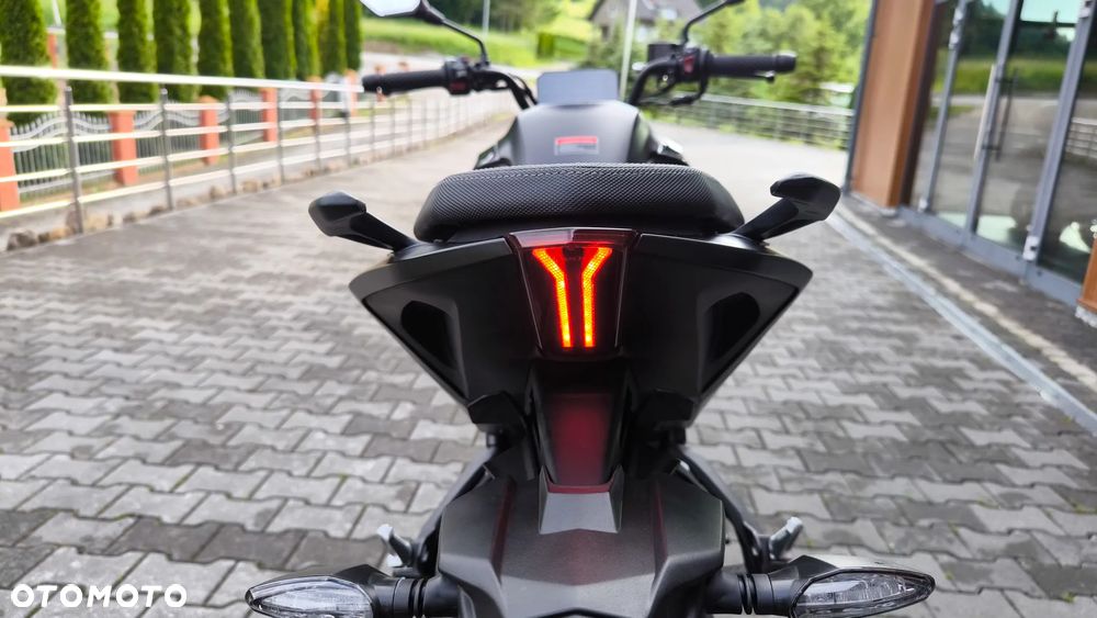 VOGE R125S - 12
