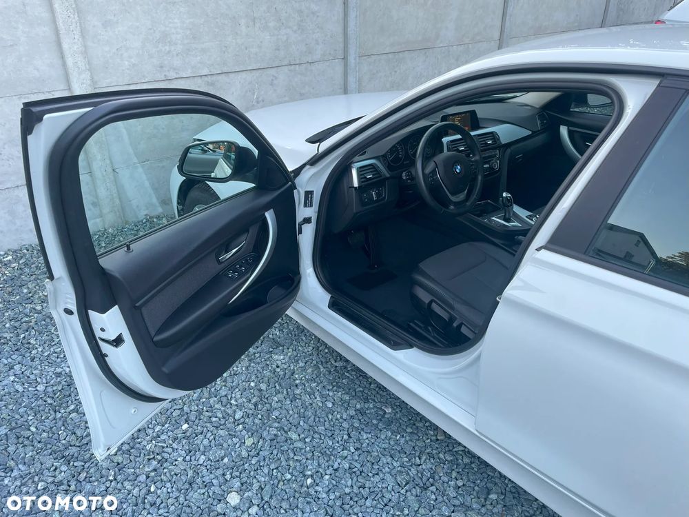 BMW Seria 3 - 15