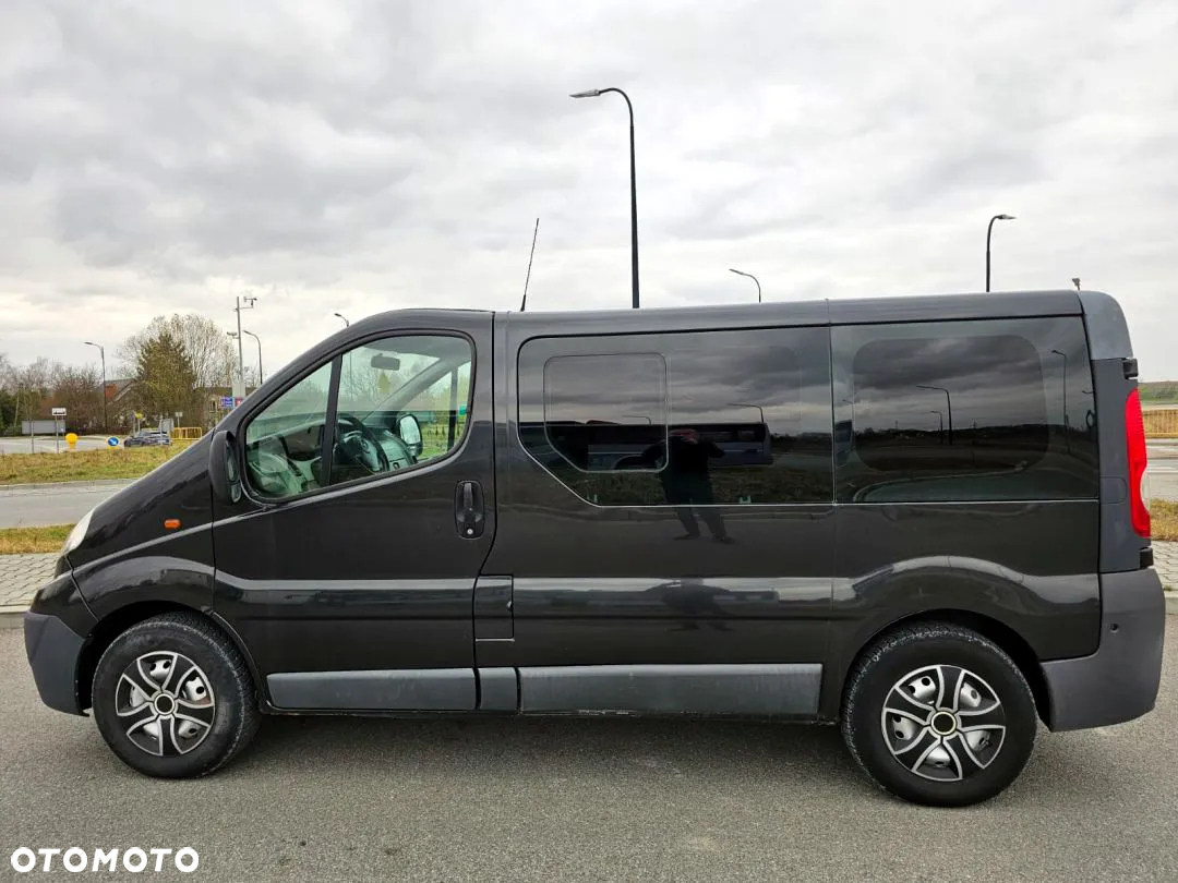 Opel Vivaro - 32