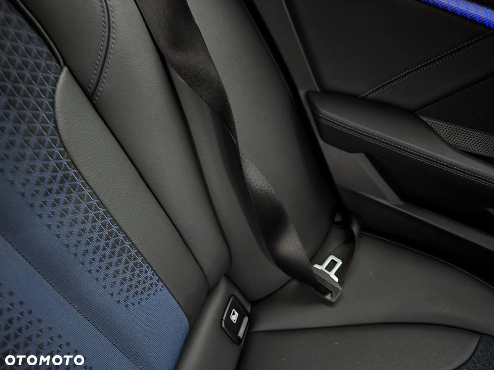 BMW Seria 1 118i Edition M Sport Shadow - 32