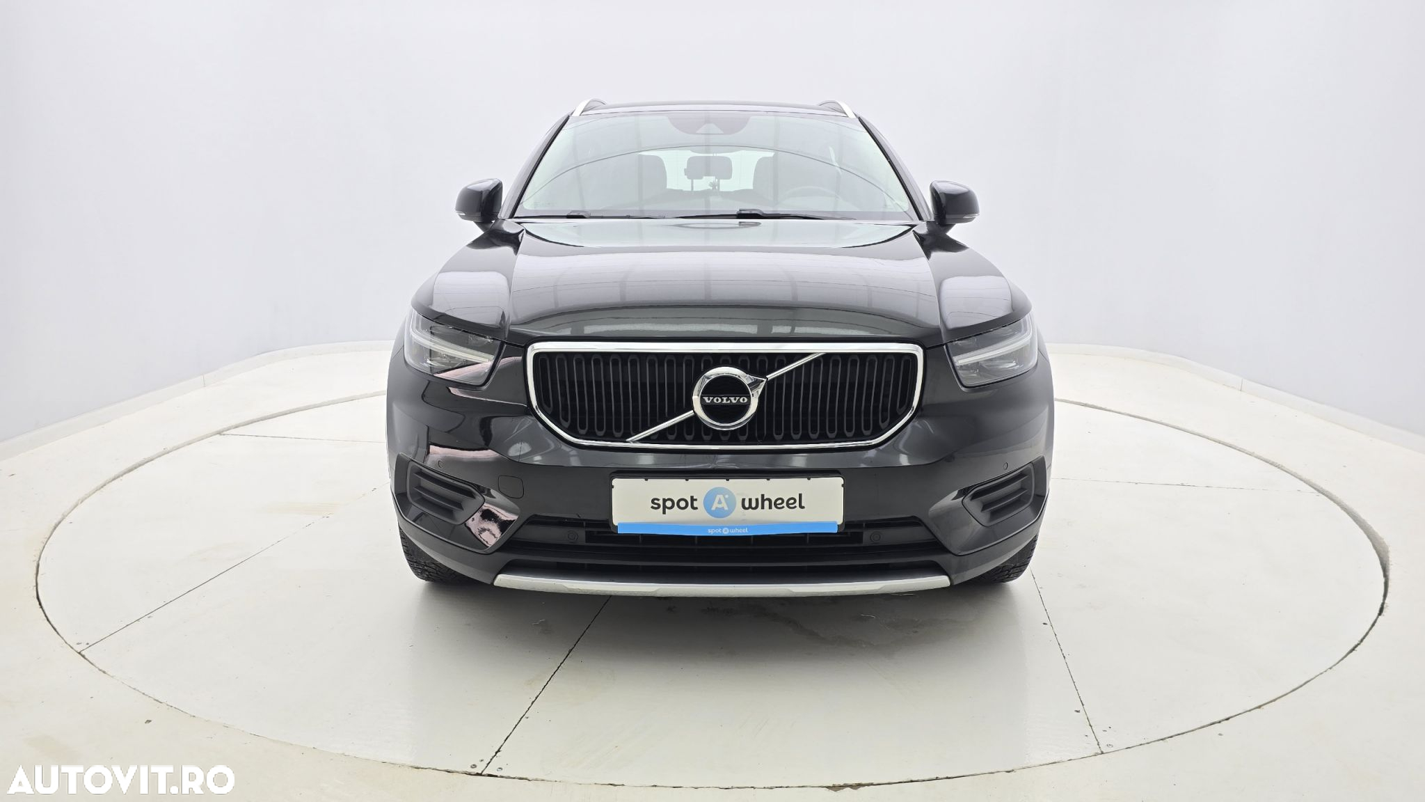 Volvo XC 40 D4 AWD Momentum Pro - 2