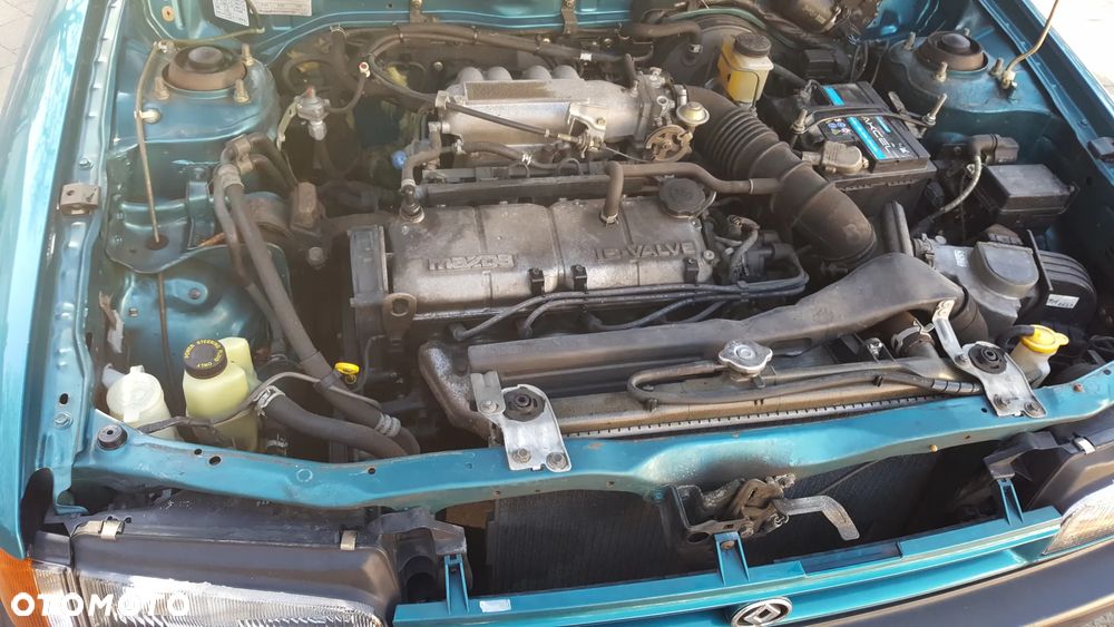 Mazda 323 - 15