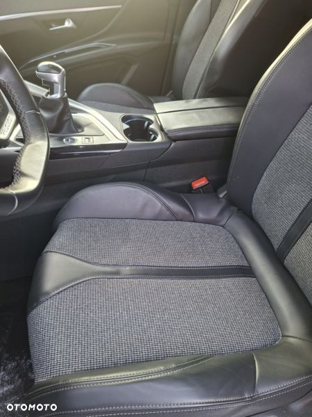 Peugeot 5008 BlueHDi 130 Allure Pack - 20