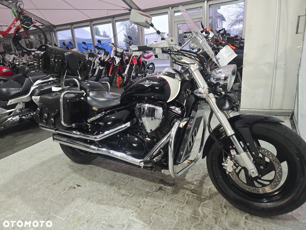 Suzuki Intruder - 28