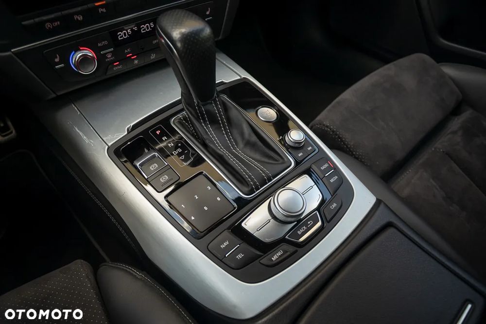 Audi A6 Avant 2.0 TDI Ultra DPF S tronic - 25