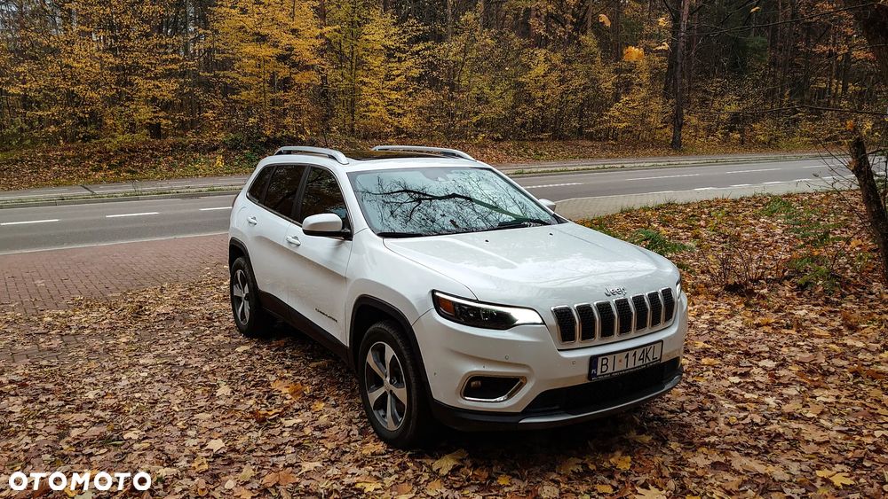 Jeep Cherokee - 1