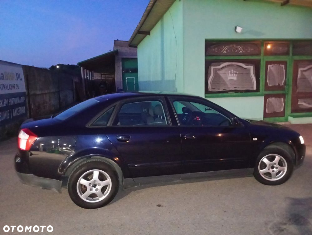 Audi A4 2.0 - 18