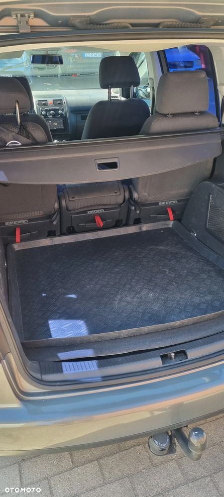 Volkswagen Touran 1.9 TDI Trendline - 11