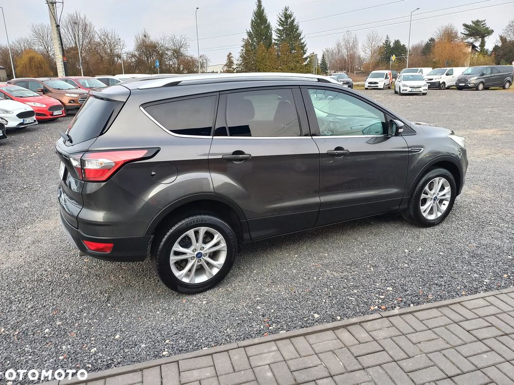 Ford Kuga 1.5 TDCi 2x4 Titanium - 8