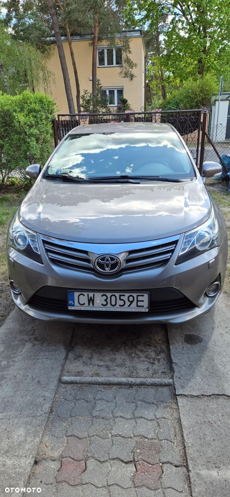 Toyota Avensis 1.8 Premium - 4