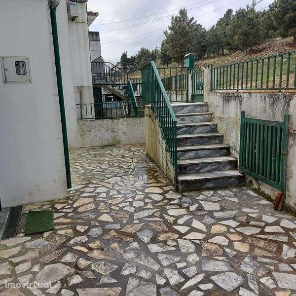 T2 Mobilado com Garagem em Alijó - Grande imagem: 3/12