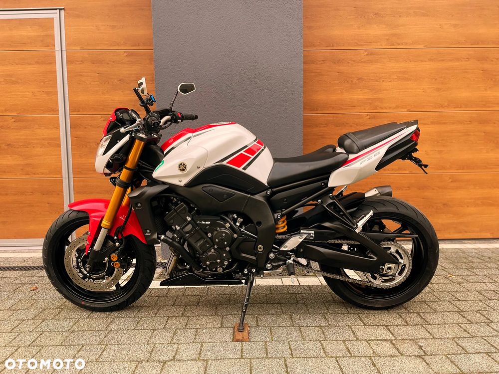 Yamaha FZ8 - 6