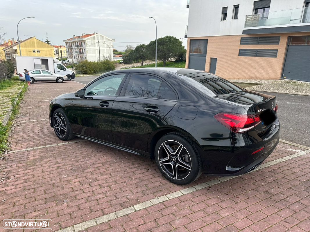 Mercedes-Benz A 250 Limousine e AMG Line - 12