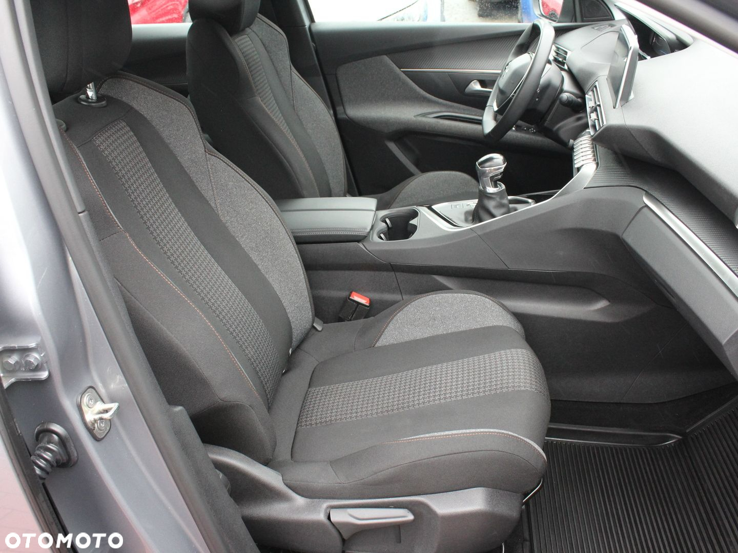 Peugeot 3008 1.2 PureTech Active Pack S&S - 11