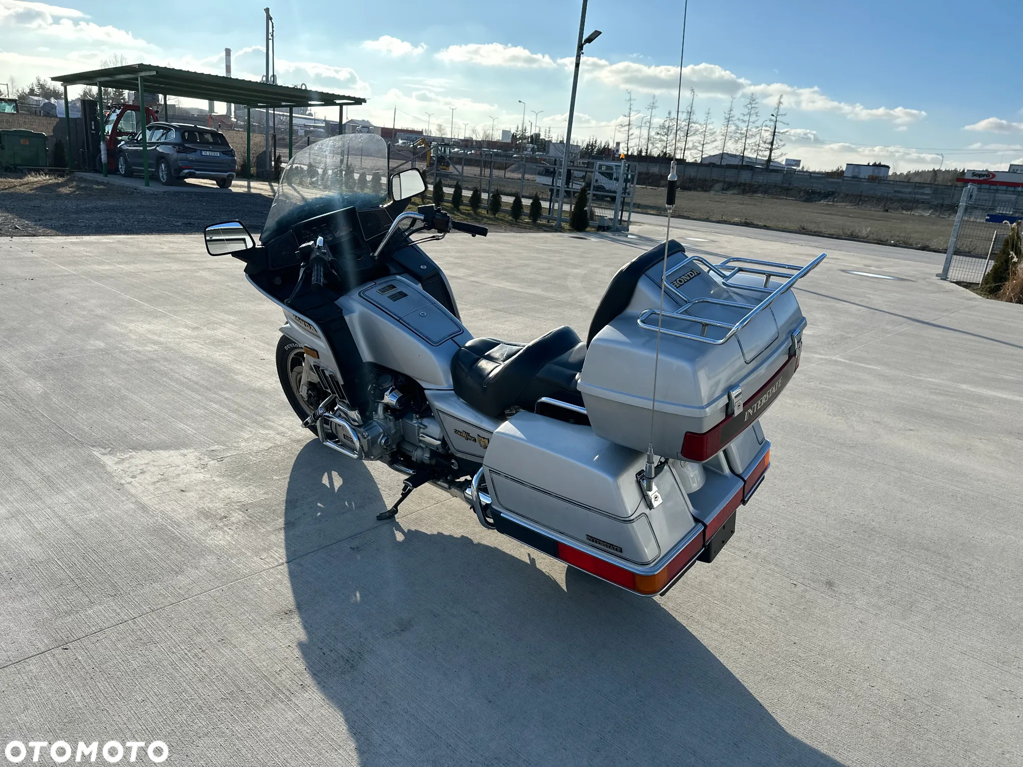 Honda GL - 28