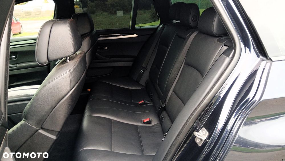 BMW Seria 5 528i Sport-Aut - 15
