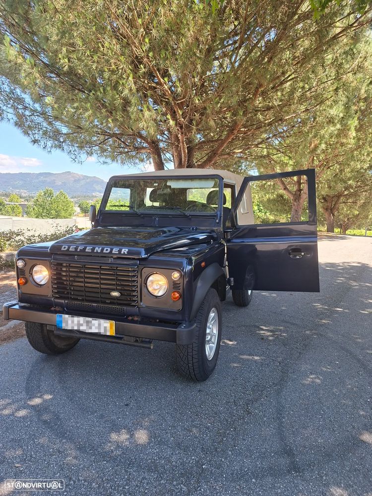 Land Rover Defender 90 2.2 CRD E - 4