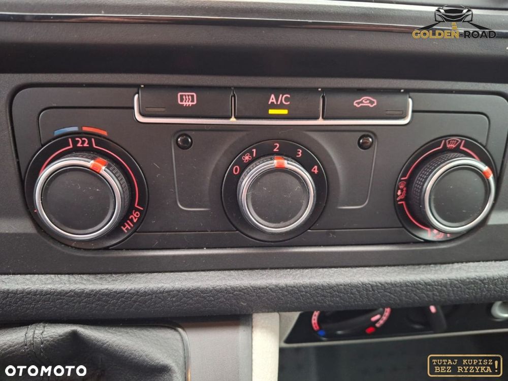 Volkswagen Transporter - 11