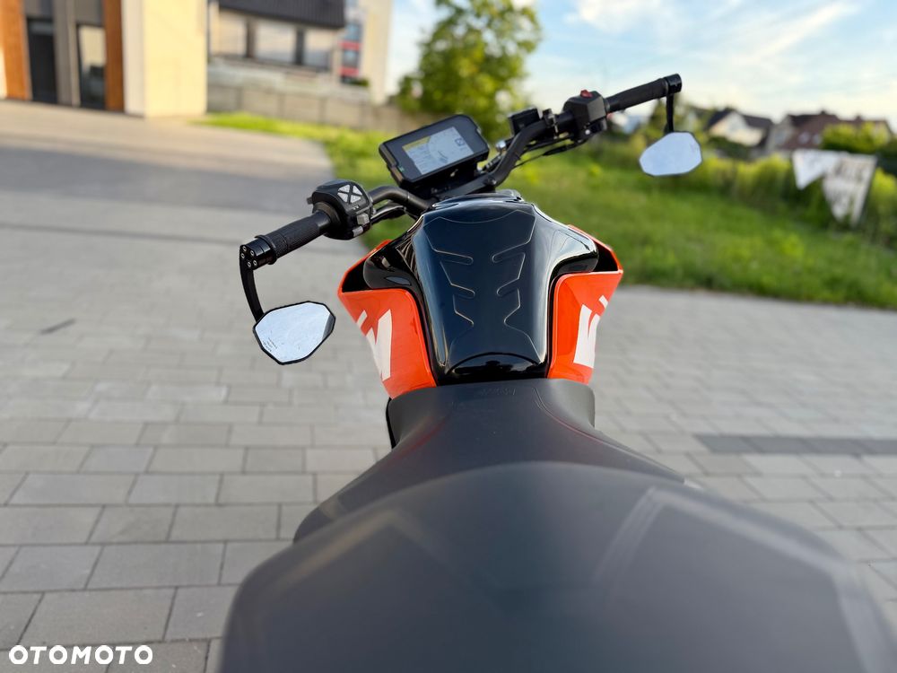KTM Duke 125 - 9